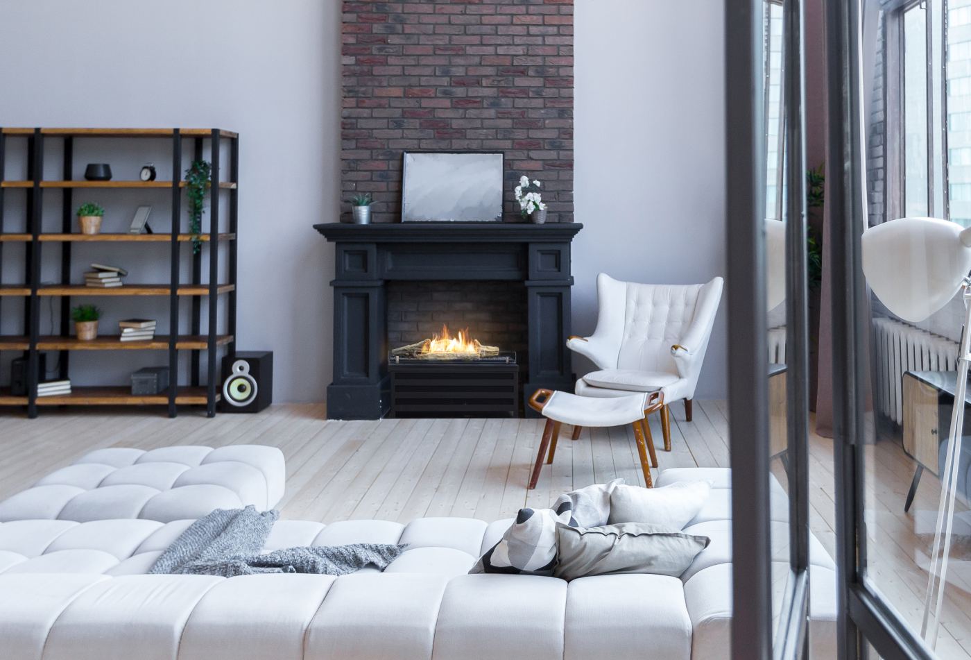 Planika Bioethanol Fire Basket with logs