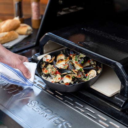 Masterbuilt Gravity Series 1150 Digital Charcoal BBQ & Smoker